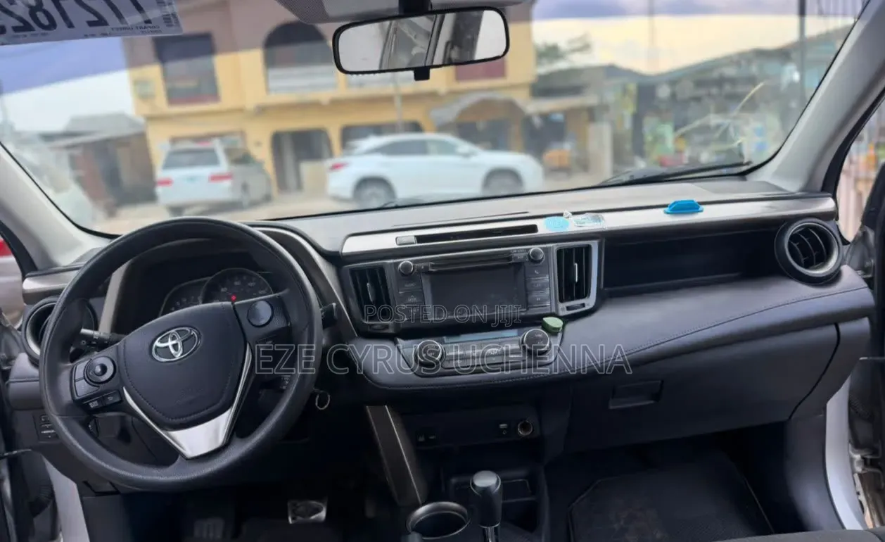 Toyota RAV4 2014 Silver