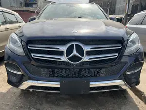 Mercedes-Benz GLE-Class GLE 350 2017 Blue