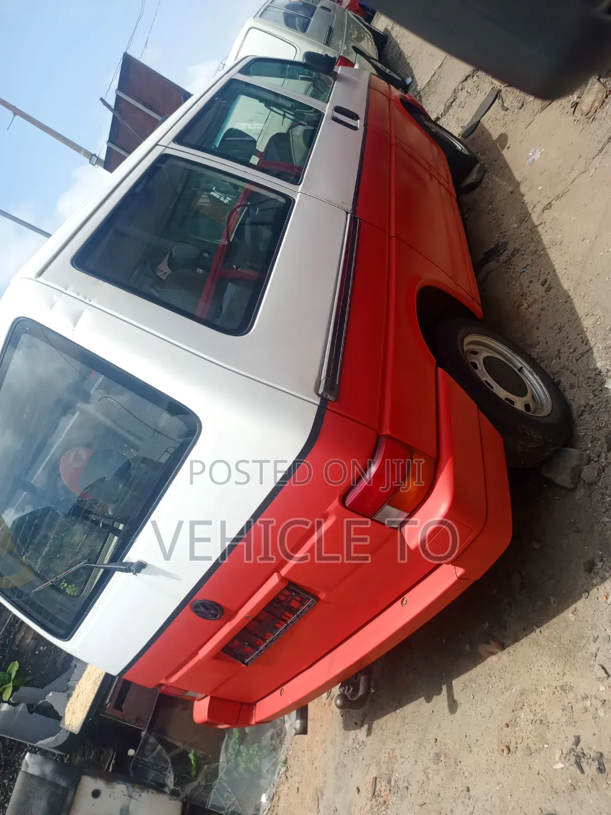 Volkswagen Transporter 2000 Red