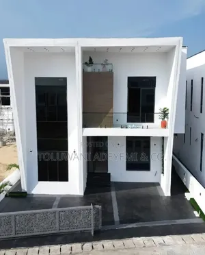 5bdrm House in Chevron for sale