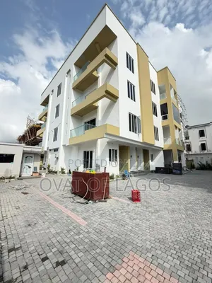3bdrm Apartment in Lekki Phase 1 for sale