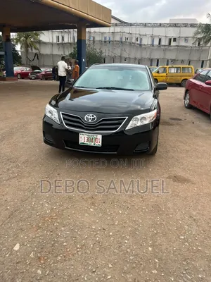 Toyota Camry LE 4dr Sedan (2.5L 4cyl 6AM) 2010 Black