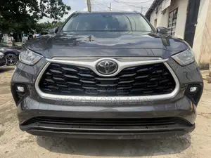 Toyota Highlander XLE AWD 2020 Gray
