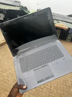 Laptop HP ZBook 15u 16GB Intel Core i7 SSD 256GB