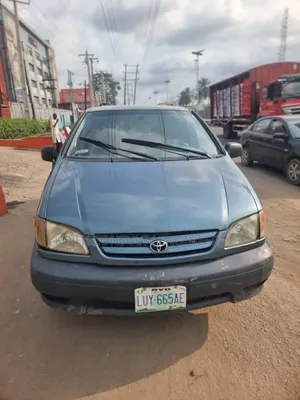 Toyota Sienna LE 2002 Gray