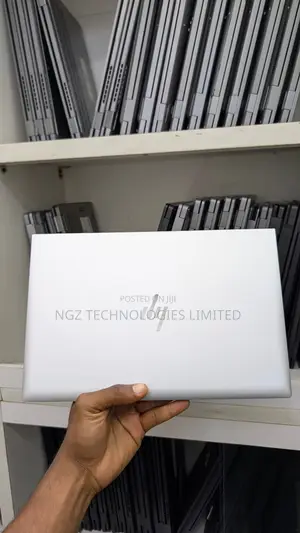 Laptop HP EliteBook 830 G8 16GB Intel Core i7 SSD 256GB