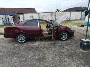 Toyota Camry XLE 4dr Sedan (2.4L 4cyl 4A) 2004 Teal