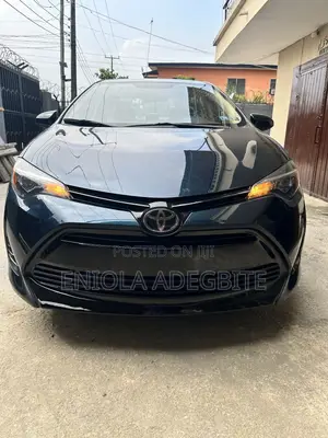 Toyota Corolla 2018 Blue