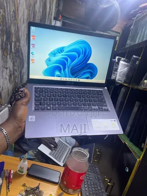Laptop Asus VivoBook S451LB 4GB Intel Core i3 SSD 128GB