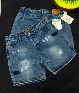 Short Jeans