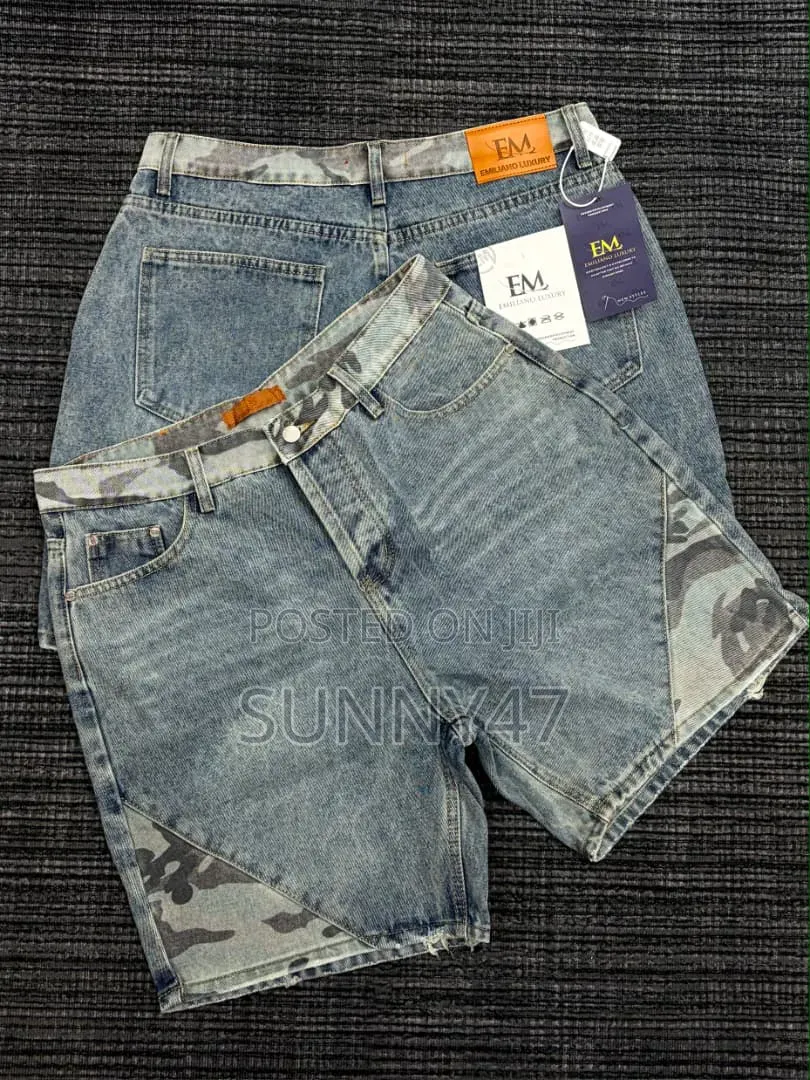 Short Jeans