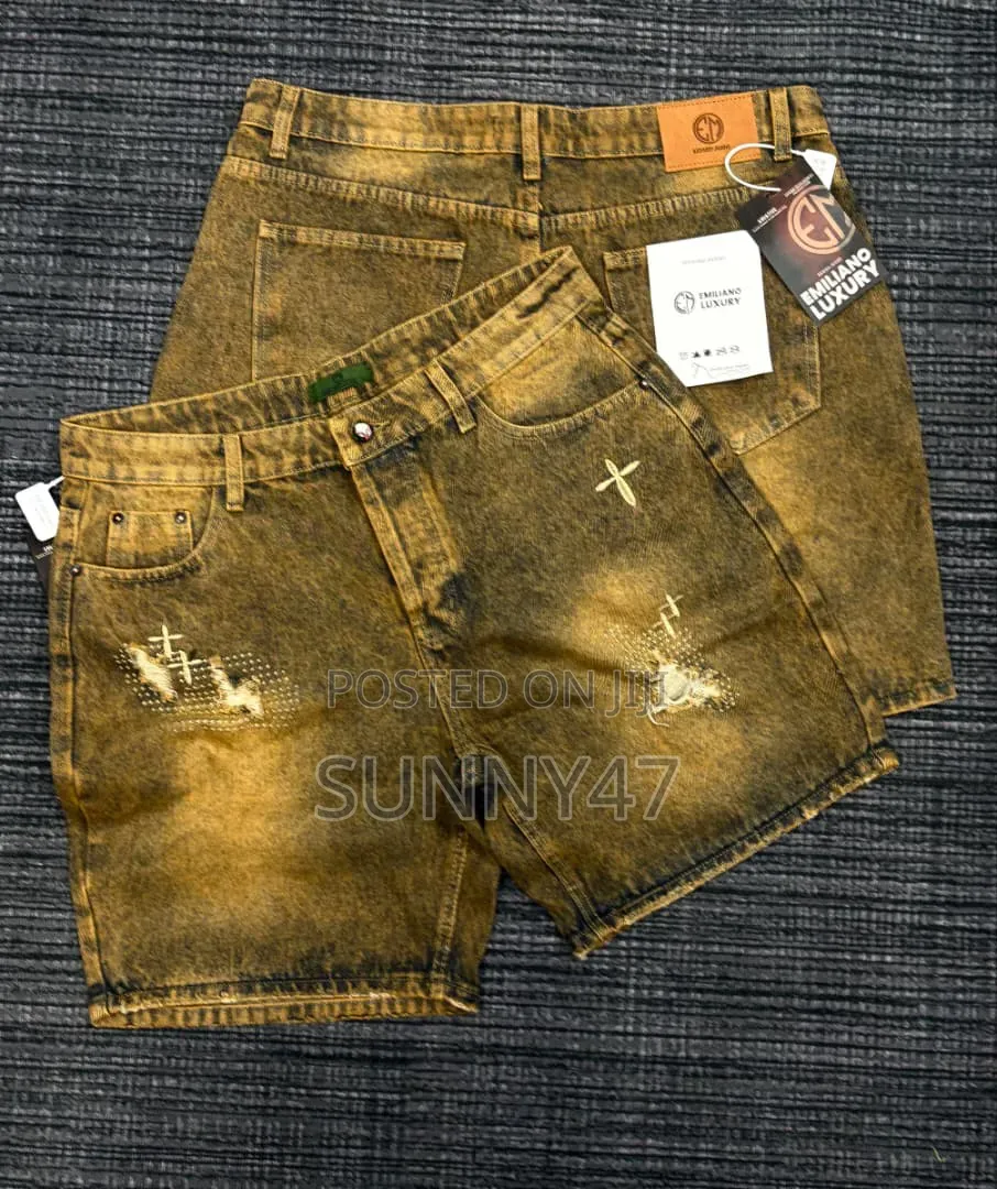 Short Jeans