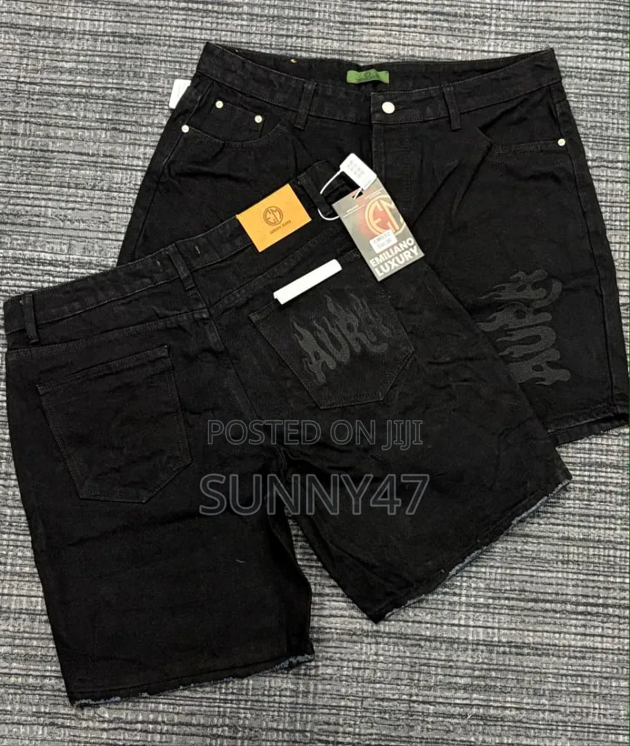 Short Jeans