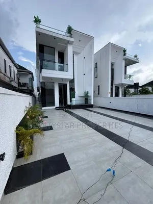 5bdrm Duplex in Ikota for sale
