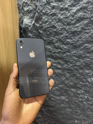Apple iPhone XR 64 GB Black