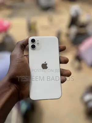Apple iPhone 11 64 GB White