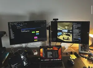 Dual HP Monitor Screen With Ergonomic Arm