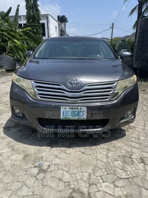 Toyota Venza AWD 2011 Gray