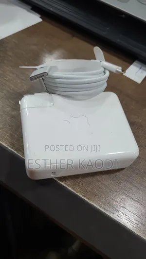 Apple 140W USB-C Power Adapter