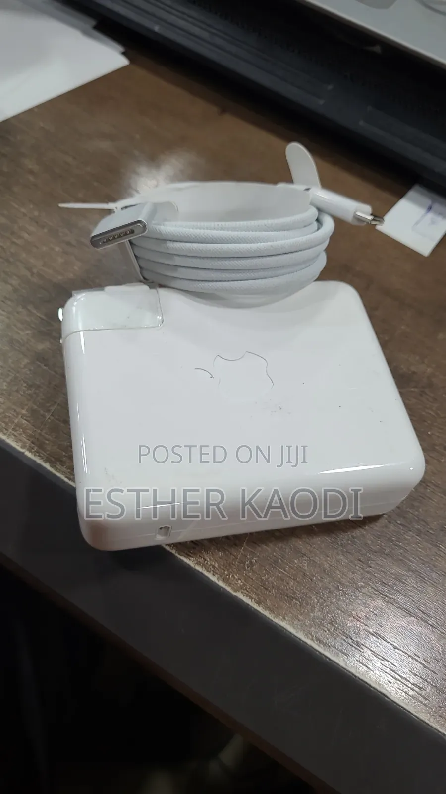 Apple 140W USB-C Power Adapter