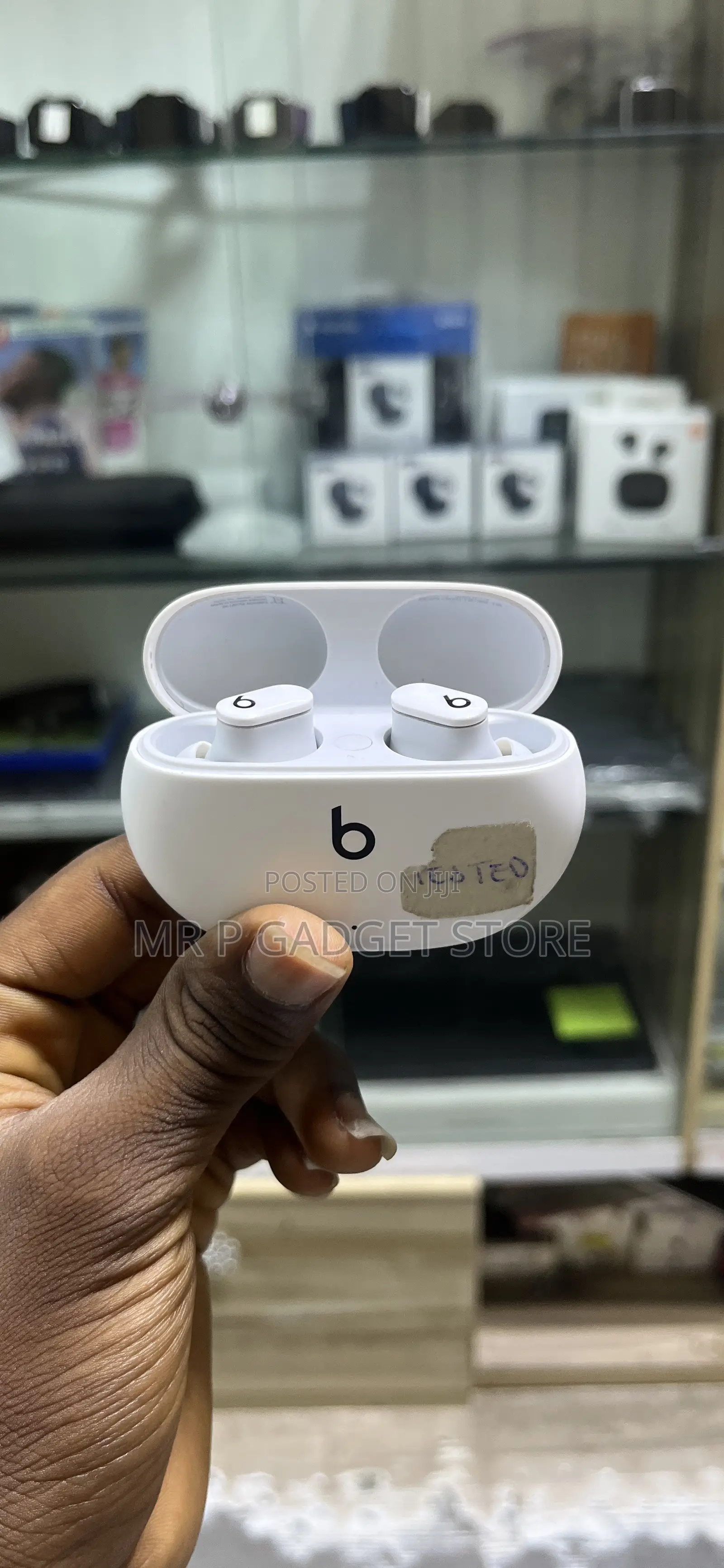 Beats Studio Buds