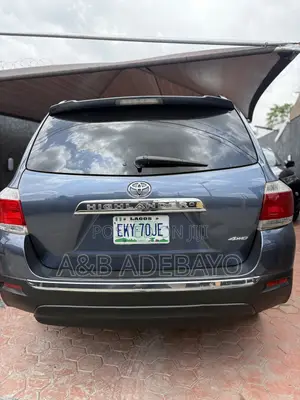 Toyota Highlander 2012 Blue