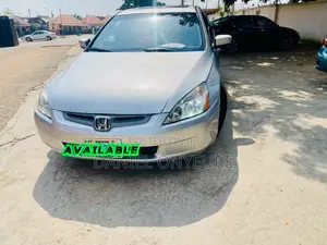 Honda Accord 2005 Gray