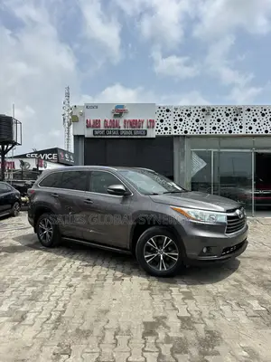 Toyota Highlander XLE V6 4x4 (3.5L 6cyl 6A) 2016 Matt Black