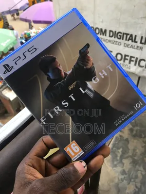 007 First Light PS5 (Disc)