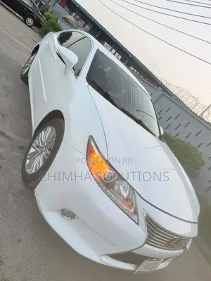 Lexus ES 2013 White