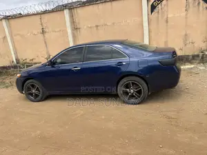 Toyota Camry SE V6 4dr Sedan (3.5L 6cyl 6AM) 2007 Blue