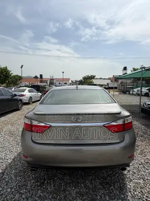 Lexus ES 2015 Gray