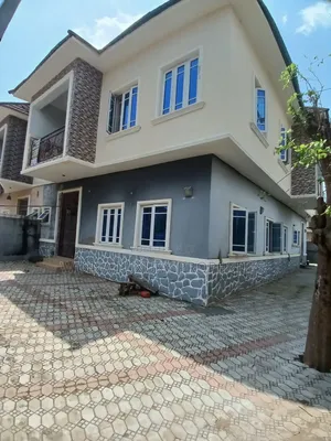 5bdrm Duplex in Julex Estate, Lugbe District for sale