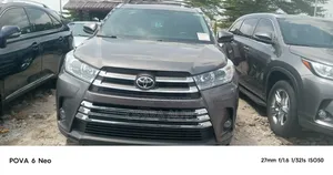 Toyota Highlander Limited 4dr SUV (3.5L 6cyl 6A) 2015 Gray