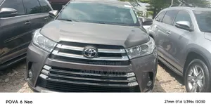 Toyota Highlander XLE 4dr SUV (3.5L 6cyl 6A) 2015 Gray