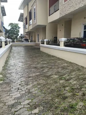4bdrm Duplex in Secured Estate, Adeniyi Jones for rent