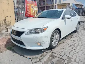 Lexus ES 2014 White