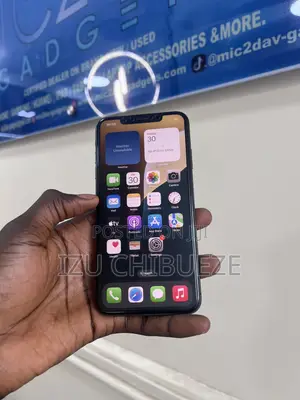 Apple iPhone XS Max 64 GB Black