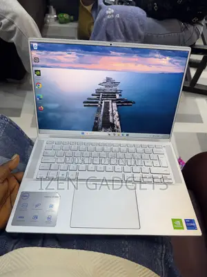 Laptop Dell Inspiron 14 7400 16GB Intel Core i7 SSD 256GB