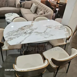 Extendable Dining Set by 6 to 8 Seaters