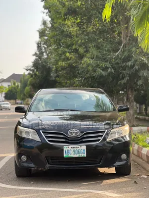 Toyota Camry XLE V6 4dr Sedan (3.5L 6cyl 6AM) 2010 Black
