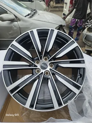 Range Rover Voque SVR 2026 22'inches Alloy Rim