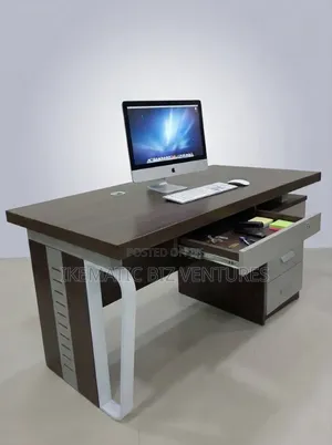 Executive Office Desk (YF Model) 1.4 Meters