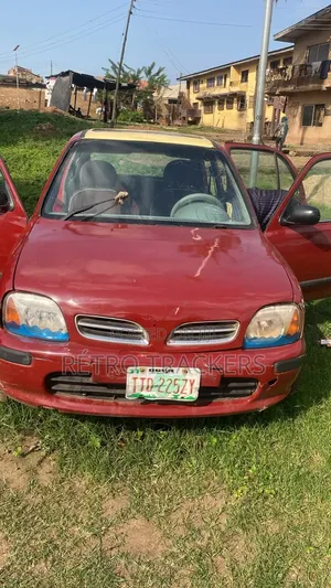 Nissan Micra 2000 Brown