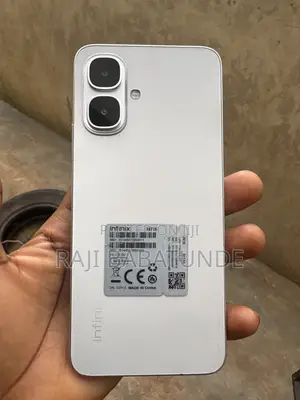 Infinix Smart 10 64 GB Silver