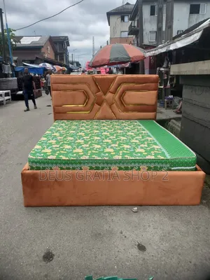 6 by 6 Pattern Bed Frame With 8 Inches Mattress
