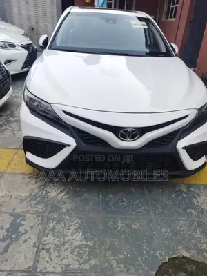 Toyota Camry XSE 2021 White