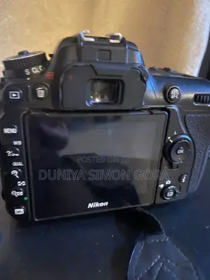 Nikon D7500