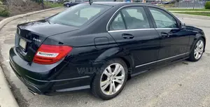 Mercedes-Benz C300 2012 Black