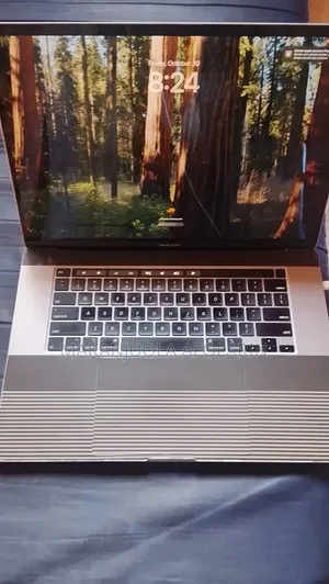 Laptop Apple MacBook 2019 16GB Intel Core Ultra 5 SSD 512GB